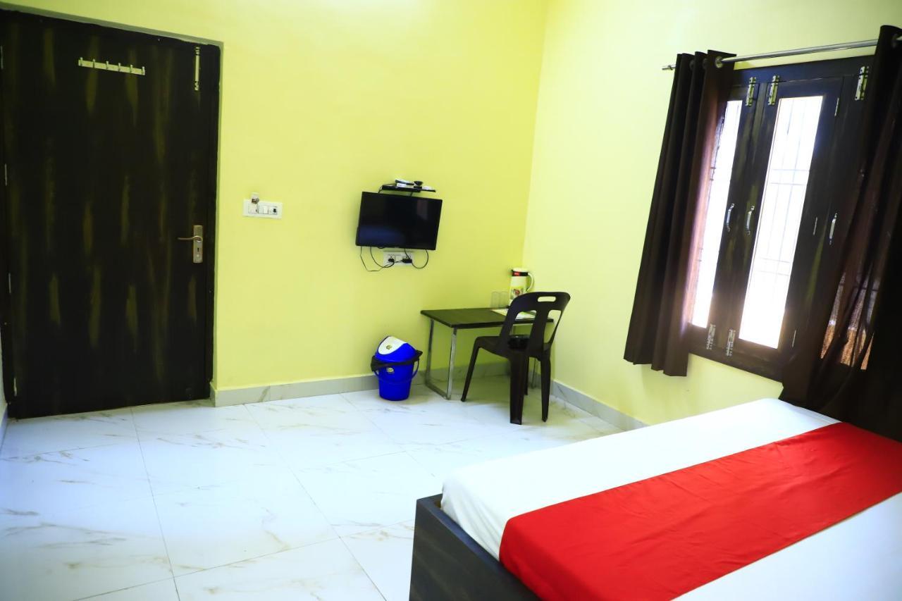 Shivraj Homestay ماثورا المظهر الخارجي الصورة